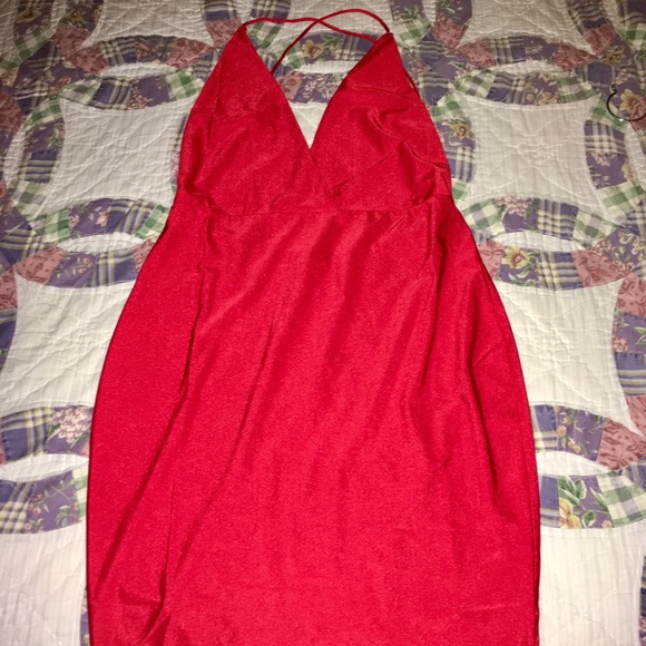 Forever 21 Dresses & Skirts - Nice red cocktail dress.